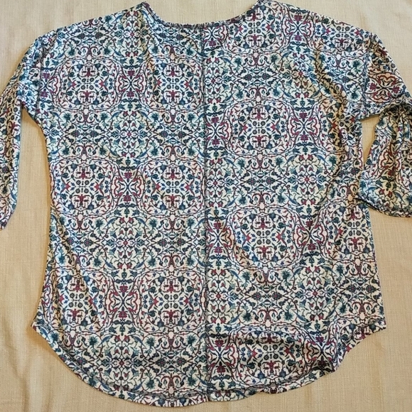 St. John’s Bay Active Shirt - Picture 4 of 4